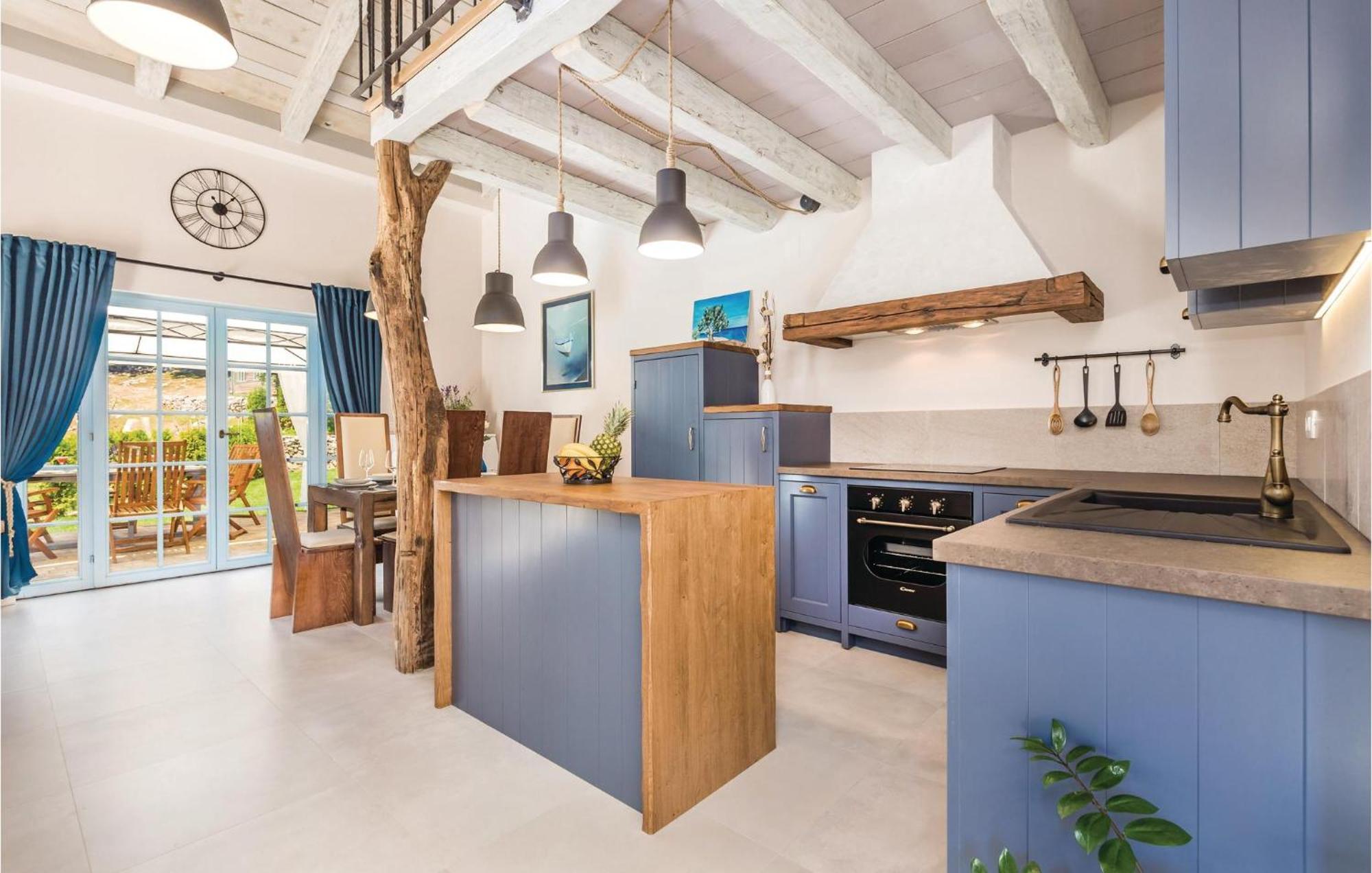Stunning Home In Jurdani With Wifi Mucici ภายนอก รูปภาพ